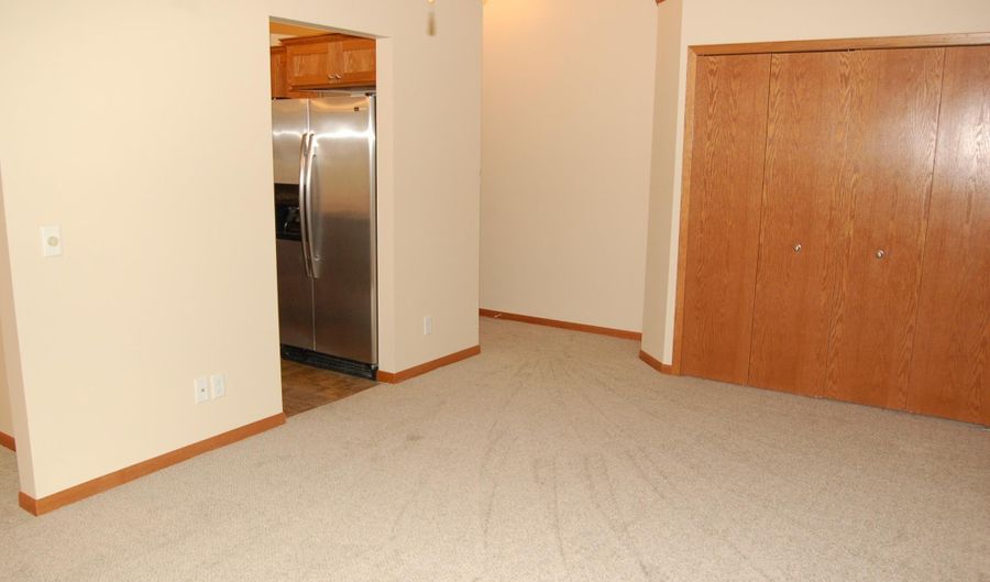 14839 Endicott Way 311, Apple Valley, MN 55124 - 2 Beds, 1 Bath