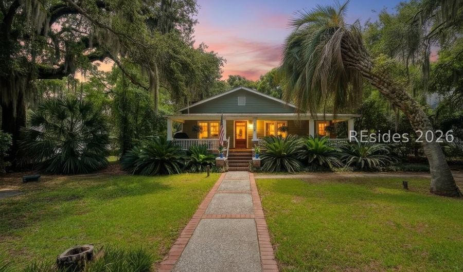 113 Meridian Rd, Beaufort, SC 29907 - 4 Beds, 3 Bath