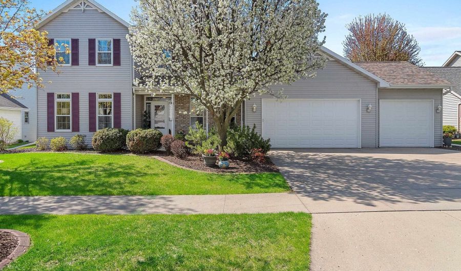 88 BELLEVUE Pl, Appleton, WI 54913 - 4 Beds, 3 Bath