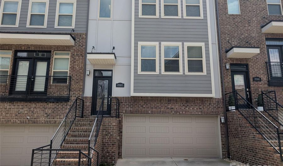 17137 Soho Dr, Charlotte, NC 28204 - 3 Beds, 5 Bath
