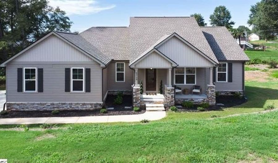 606 Parkwood Dr, Anderson, SC 29625 - 3 Beds, 2 Bath