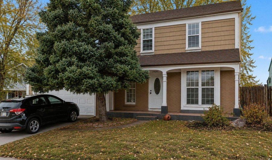 19695 E Hamilton Pl, Aurora, CO 80013 - 5 Beds, 3 Bath