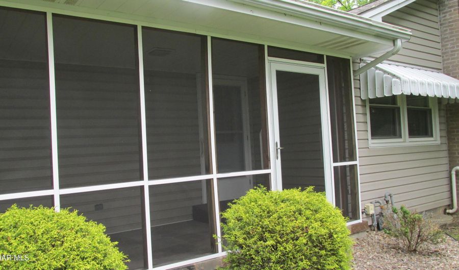 100 Lynndale Rd, Altoona, PA 16602 - 3 Beds, 3 Bath