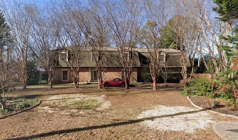867 Nottingham Dr, Avondale Estates, GA 30002 - 4 Beds, 3 Bath