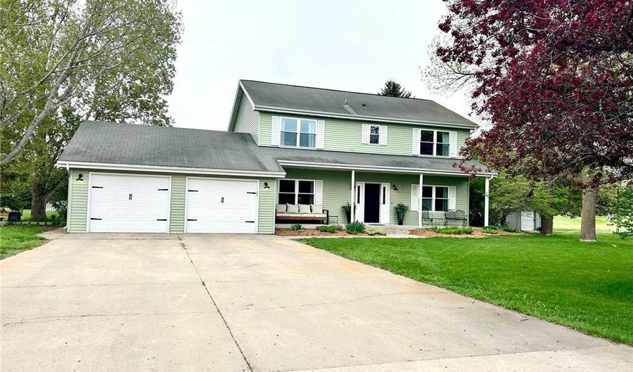 1921 Sherman Dr NW, Alexandria, MN 56308 - 4 Beds, 4 Bath