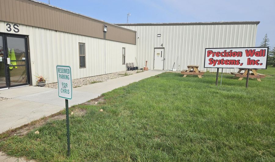 102 Vander Horck St, Britton, SD 57430 - 0 Beds, 0 Bath