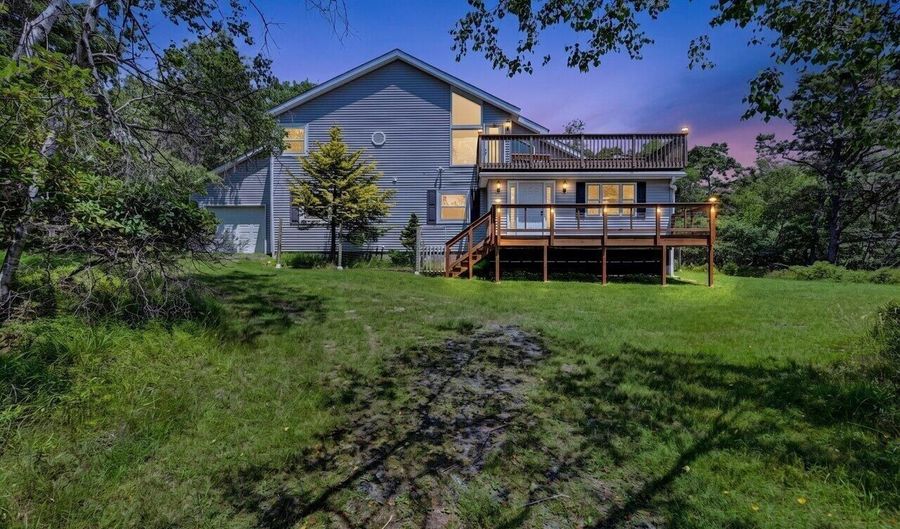 114 Claremont Dr, Albrightsville, PA 18210 - 3 Beds, 2 Bath