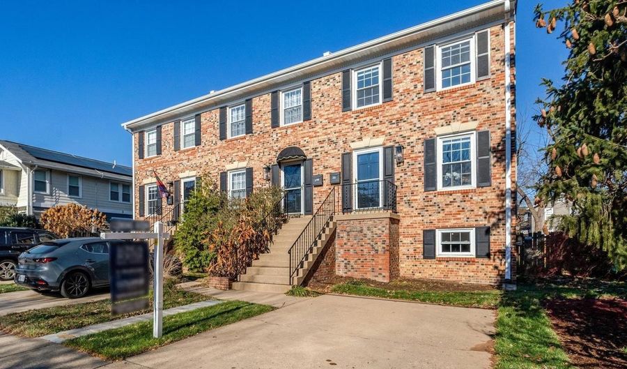 216 DUNCAN Ave, Alexandria, VA 22301 - 3 Beds, 4 Bath