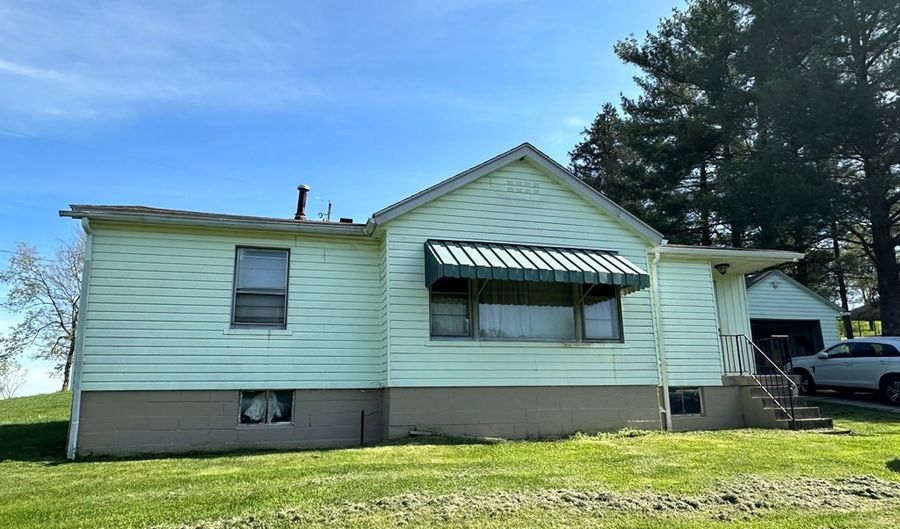 393 VIOLA Rd, Fairmont, WV 26554 - 3 Beds, 1 Bath