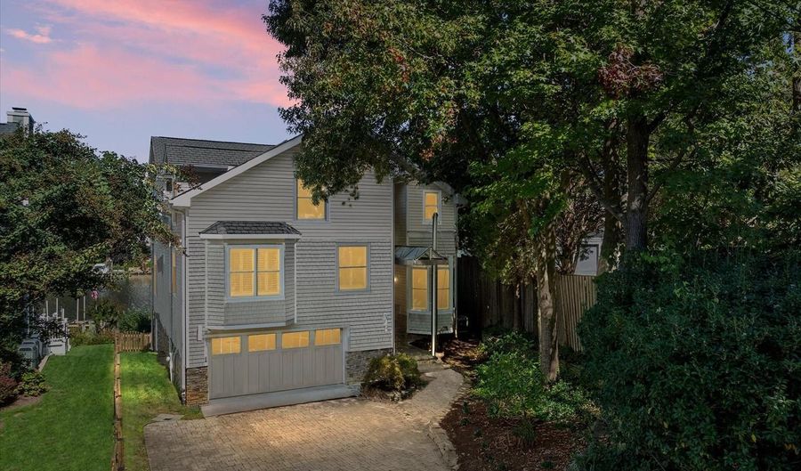 145 Spa Dr, Annapolis, MD 21403 - 5 Beds, 4 Bath