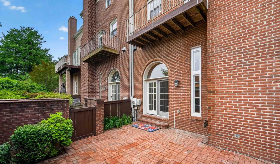 8016 QUARRY RIDGE Way, Bethesda, MD 20817 - 3 Beds, 4 Bath