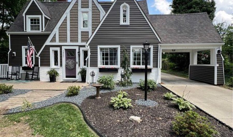 1422 Robinwood Rd, Alliance, OH 44601 - 3 Beds, 3 Bath