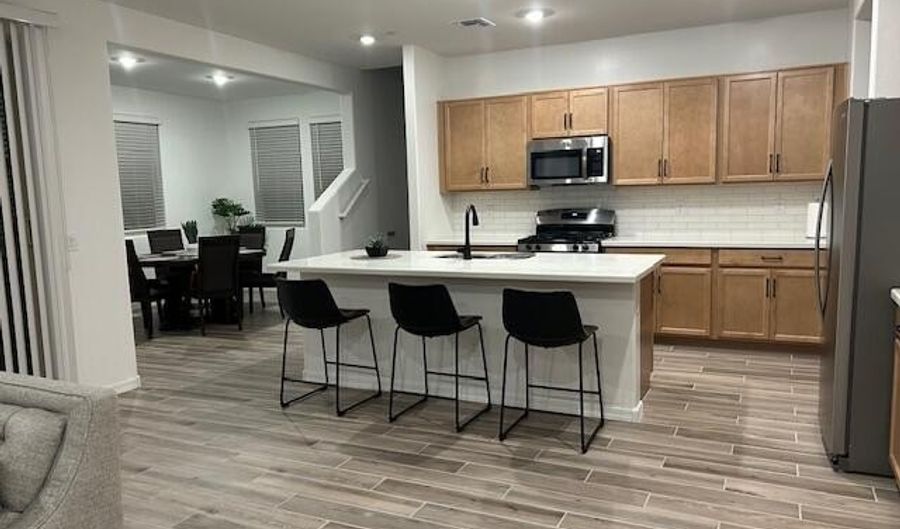 21283 W EDGEMONT Ave, Buckeye, AZ 85396 - 4 Beds, 4 Bath