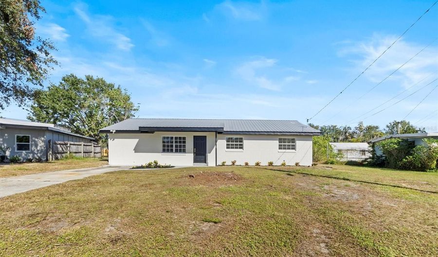 138 ELAINE Dr, Auburndale, FL 33823 - 4 Beds, 3 Bath