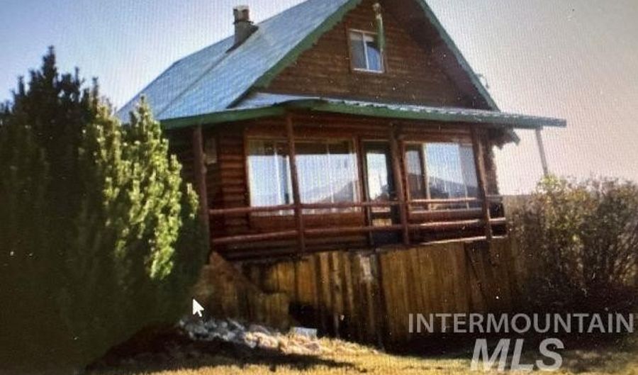 10084 Timberrim Dr, Cascade, ID 83611 - 2 Beds, 1 Bath