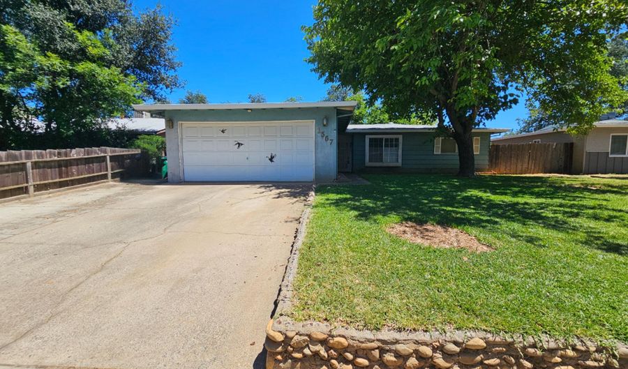 1567 Lodgepole Ave, Anderson, CA 96007 - 3 Beds, 2 Bath