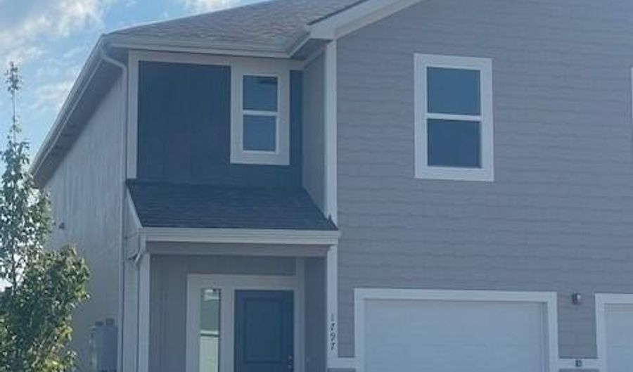 1764 Grayhawk Dr, Basehor, KS 66007 - 3 Beds, 3 Bath