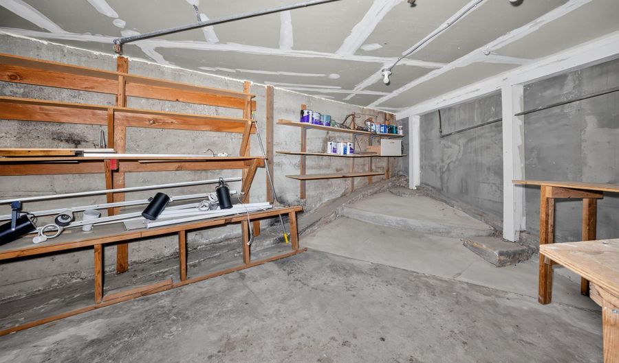 25 N Main St B, Ashland, OR 97520 - 0 Beds, 0 Bath