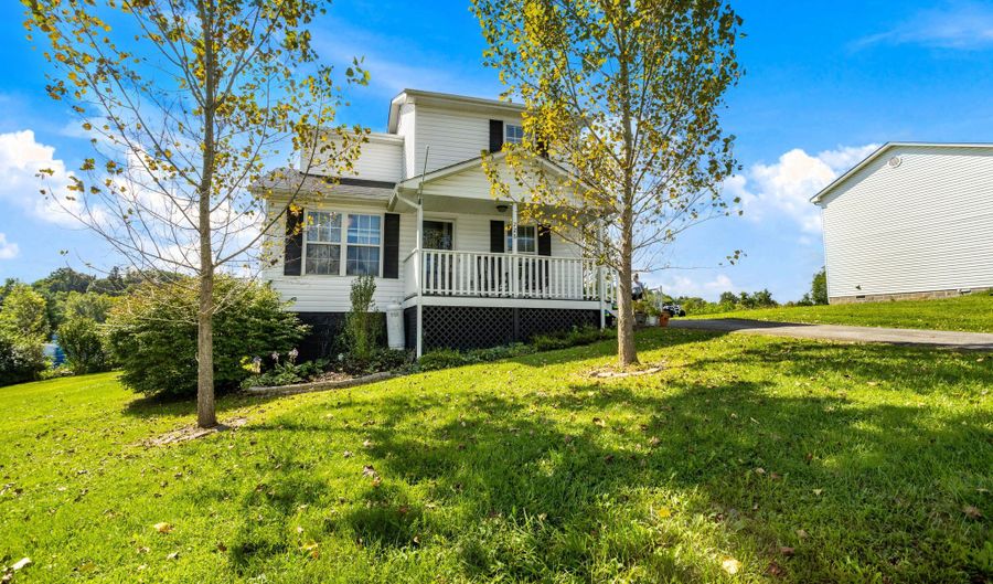 226 Hallock Dr, Abingdon, VA 24210 - 3 Beds, 2 Bath