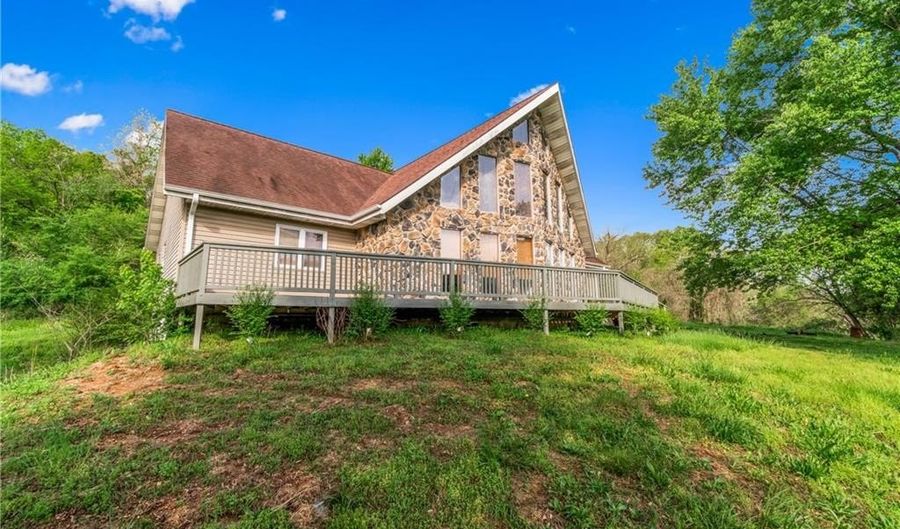 324 Hagee Rd, Anderson, MO 64831 - 5 Beds, 4 Bath