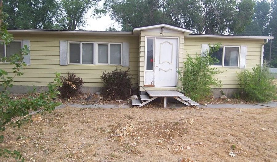 291 Jefferson St, American Falls, ID 83211 - 3 Beds, 2 Bath
