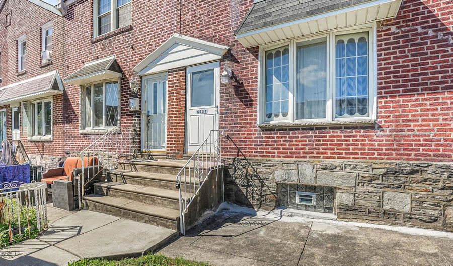 4304 OAKMONT St, Philadelphia, PA 19136 - 3 Beds, 1 Bath