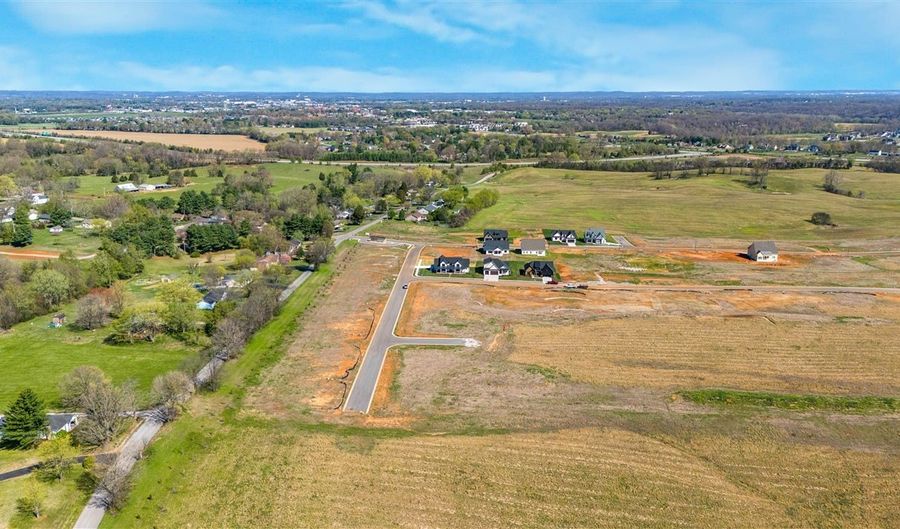 1400 Riffle Way, Alvaton, KY 42122 - 4 Beds, 3 Bath