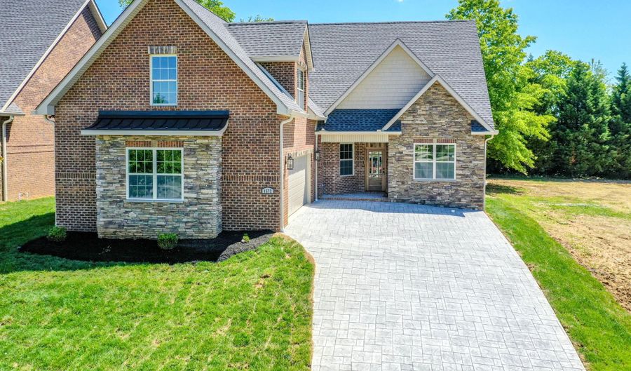 1536 Tsuga Dr, Alcoa, TN 37701 - 4 Beds, 3 Bath