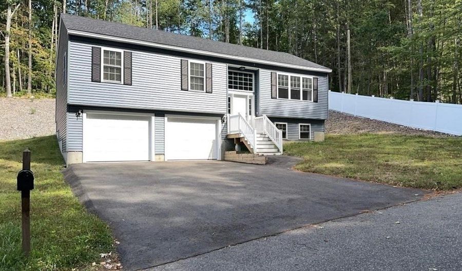 792 Cottage St, Athol, MA 01331 - 3 Beds, 2 Bath