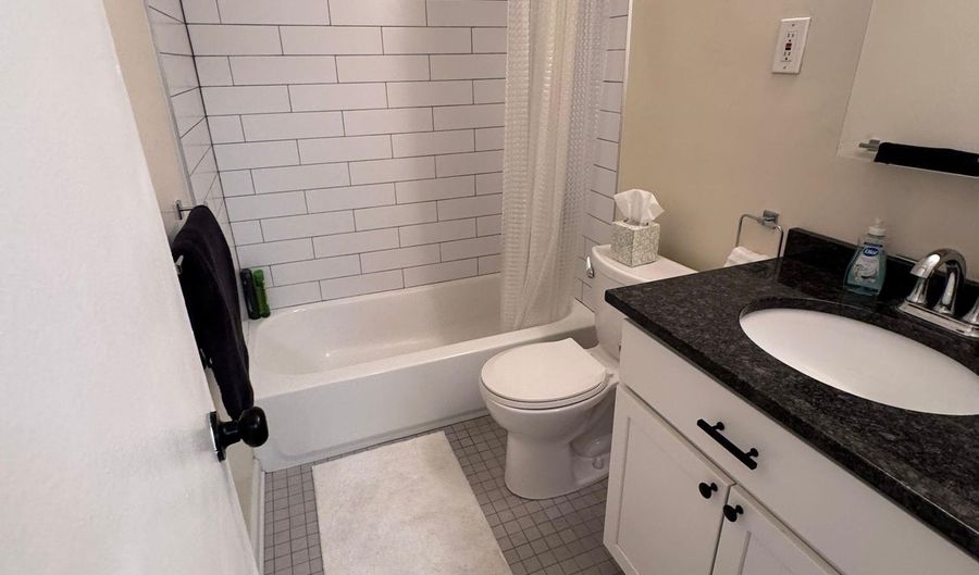 1225 KENNEDY Blvd 12i, Bayonne, NJ 07002 - 1 Beds, 1 Bath