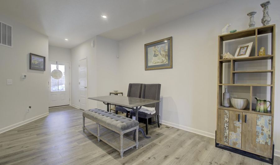 714 Streamside Dr L, Alexandria, KY 41001 - 2 Beds, 2 Bath