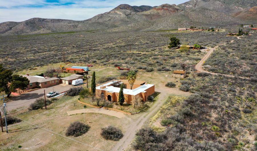 4 COCHISE Ln, Bisbee, AZ 85603 - 3 Beds, 3 Bath