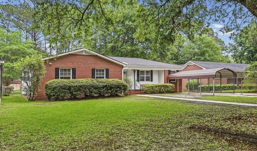 2008 McIntosh Rd, Albany, GA 31701 - 4 Beds, 2 Bath