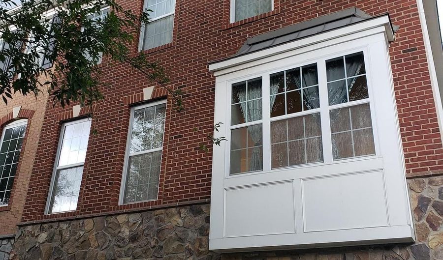 23409 BERKELEY MEADOWS Dr, Ashburn, VA 20148 - 3 Beds, 4 Bath