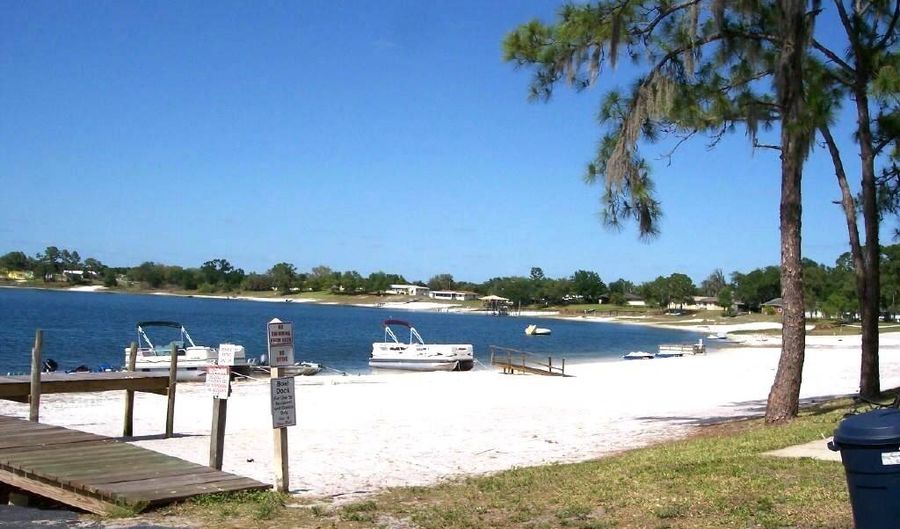 2708 S Crystal Lake Dr, Avon Park, FL 33825 - 2 Beds, 2 Bath