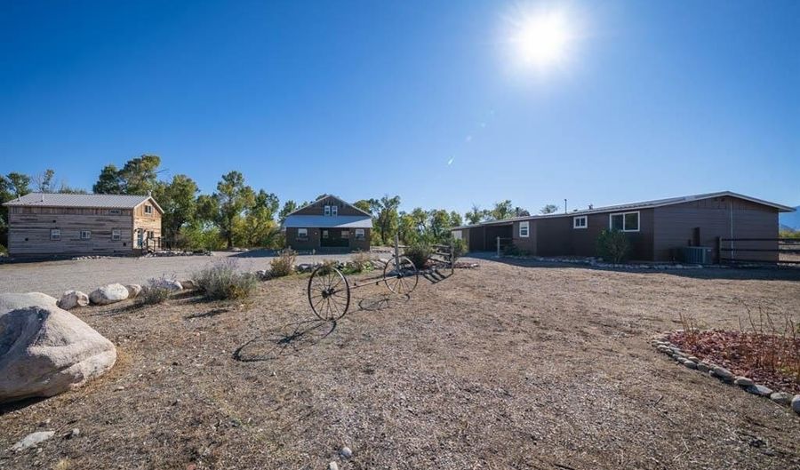 52 Road 8UC, Clark, WY 82435 - 6 Beds, 3 Bath