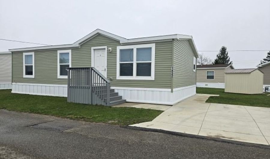 1432 Center Dr 129, Alden, NY 14004 - 3 Beds, 2 Bath