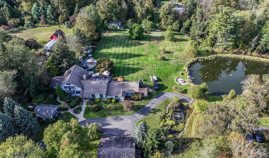 70 Obtuse Hill Rd, Brookfield, CT 06804 - 5 Beds, 6 Bath