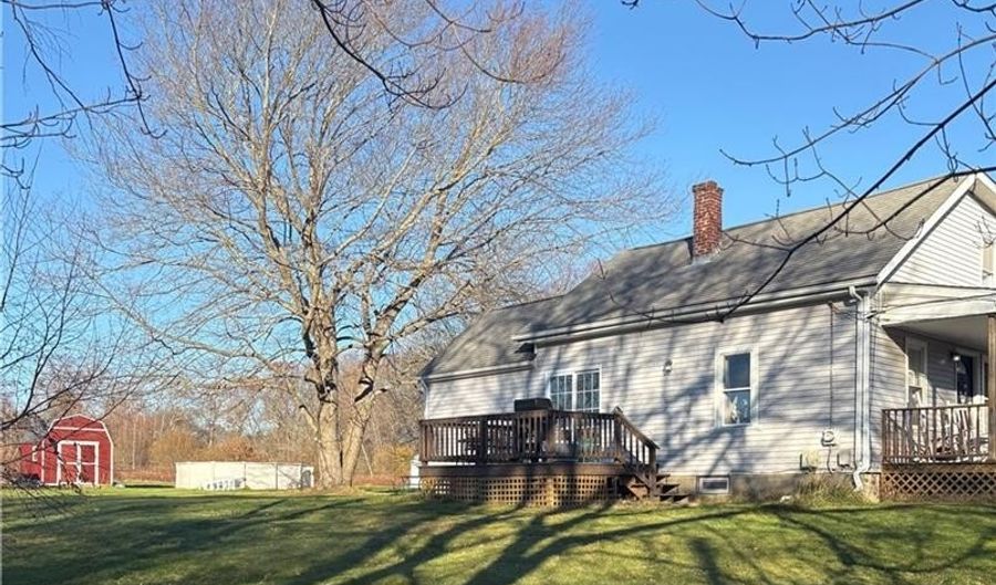 321 Laten Knight Rd, Cranston, RI 02921 - 3 Beds, 1 Bath