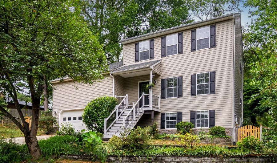 701 SONNE Dr, Annapolis, MD 21401 - 4 Beds, 4 Bath