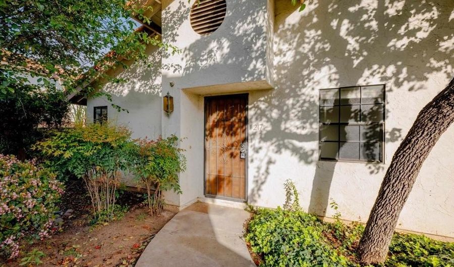 1651 S Juniper St 217, Escondido, CA 92025 - 2 Beds, 2 Bath