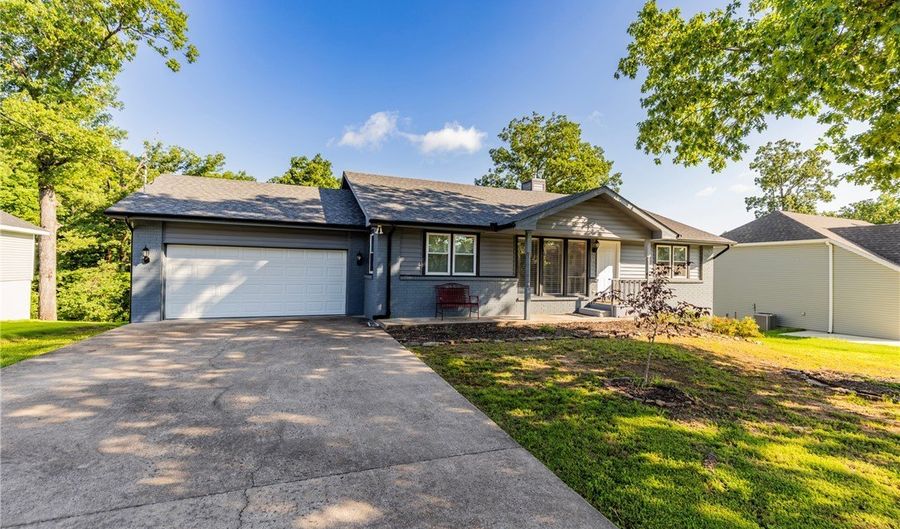17 Kirkwall Pl, Bella Vista, AR 72715 - 4 Beds, 2 Bath