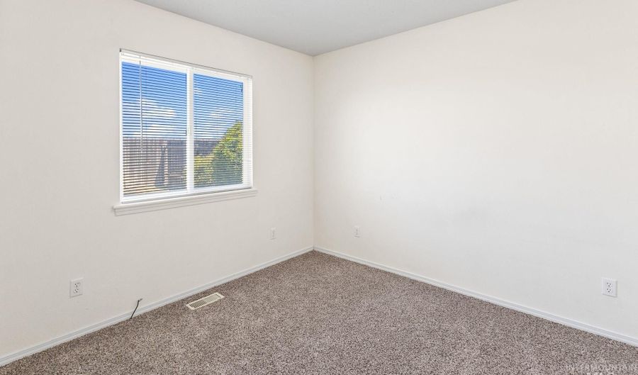 1913 Cambridge St, Caldwell, ID 83607 - 3 Beds, 2 Bath