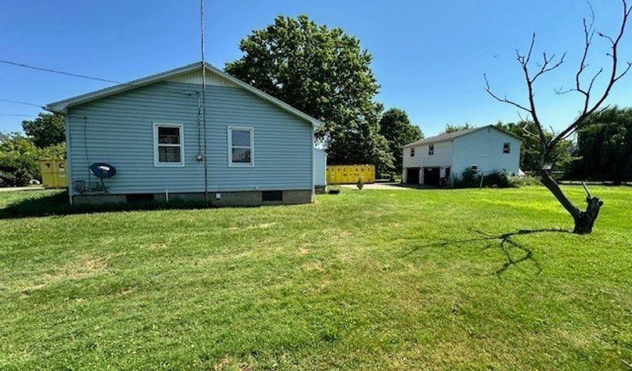 7585 Pyle S Amherst Rd, Amherst, OH 44001 - 3 Beds, 1 Bath