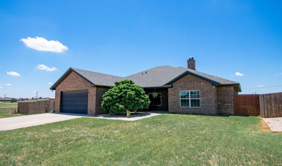 1005 Buffalo Ct, Abernathy, TX 79311 - 5 Beds, 3 Bath
