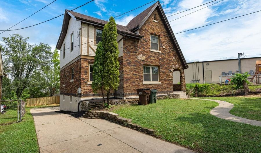 5016 Casa Loma Blvd, Cincinnati, OH 45238 - 3 Beds, 2 Bath