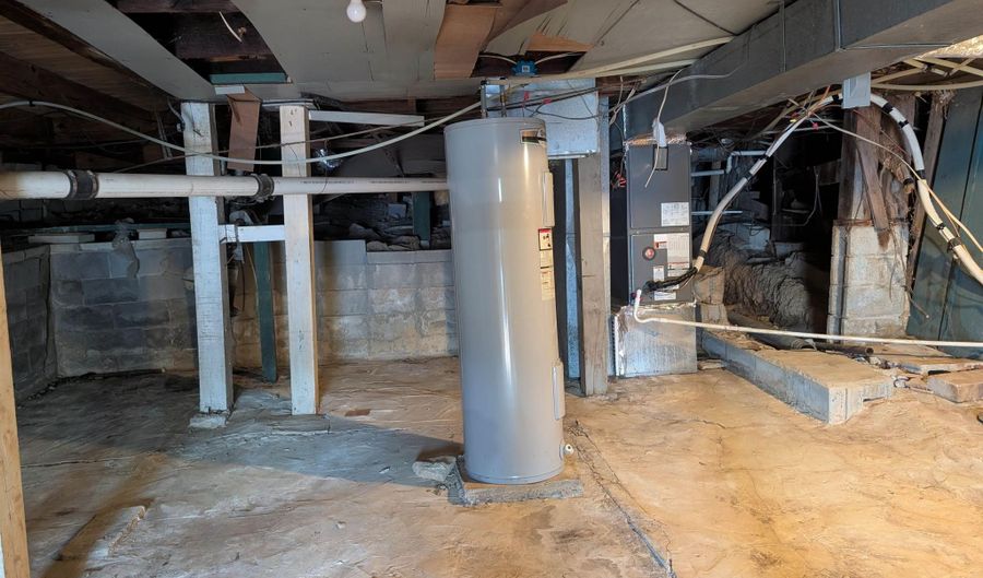 963 BOATWORKS Rd, Adger, AL 35006 - 1 Beds, 2 Bath