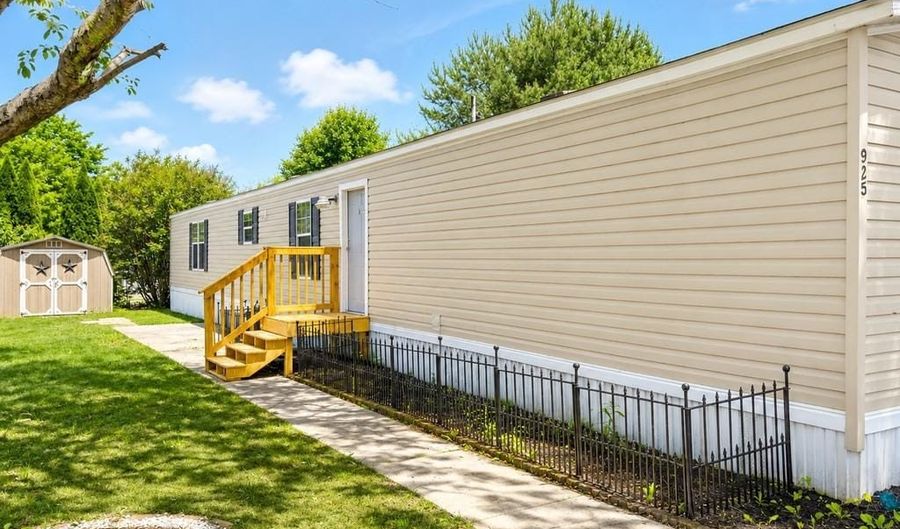 925 DECOY Way, Bear, DE 19701 - 3 Beds, 2 Bath