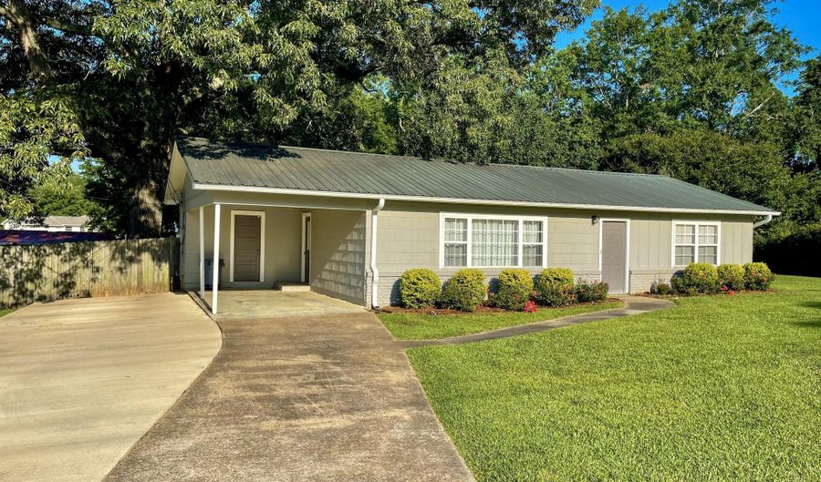 109 Circle Dr, Brandon, MS 39042 - 2 Beds, 1 Bath