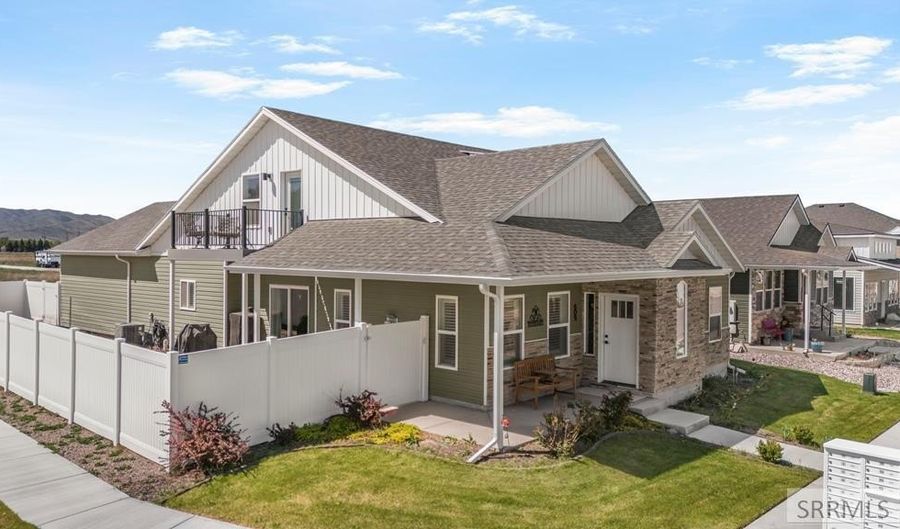 609 Aurora, Chubbuck, ID 83202 - 3 Beds, 3 Bath